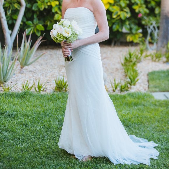 Vera Wang Wedding Dress Size 8 Altered to Size 2/4 - Picture 8 of 9